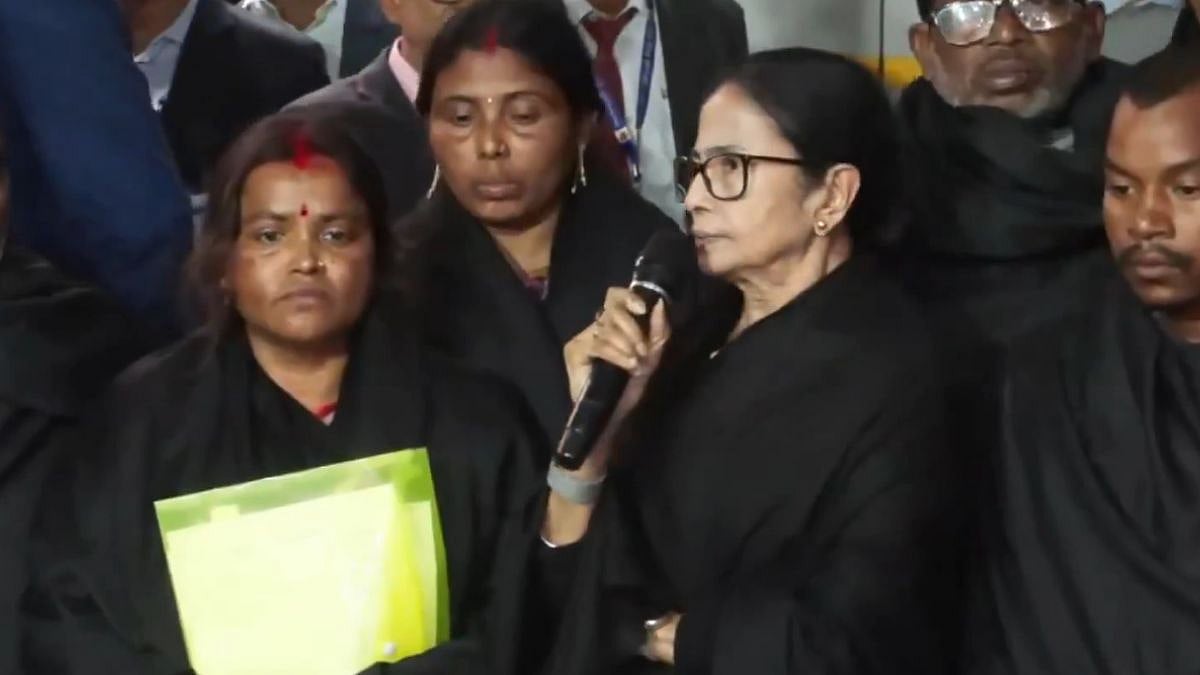 'Should Have Left Poll-Bound States': CM Mamata Banerjee  After Meeting Election Commissioner...