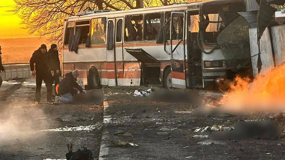 Ukraine: At Least 15 People Killed, 7 Injured As Russian Drone Hits Miners' Bus In Pavlohrad 