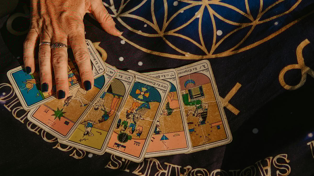 Tarot Card Readings: Here’s What The Cards Suggest From February 7 To February 20 For All Zodiac...