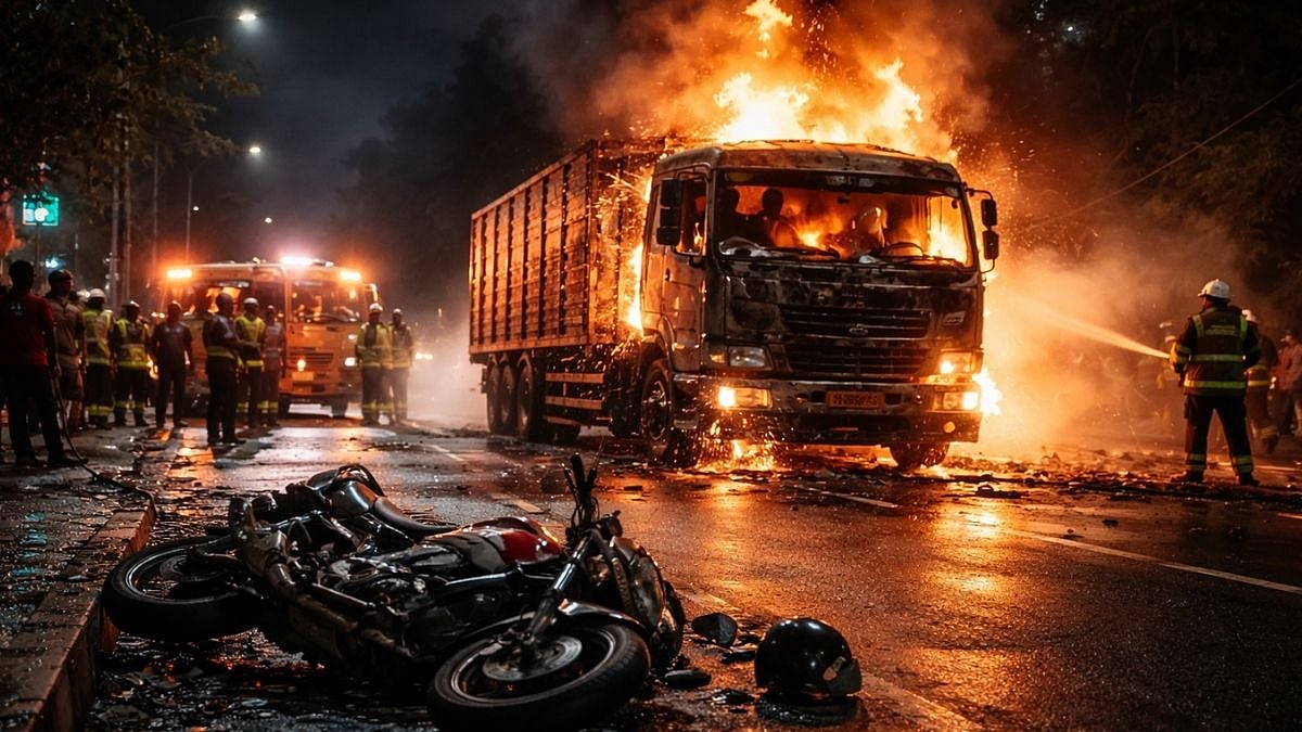 Thane Tragedy: Truck Catches Fire On Mumbra-Retibunder Road, 2 Injured After Collision With Motorcycle 