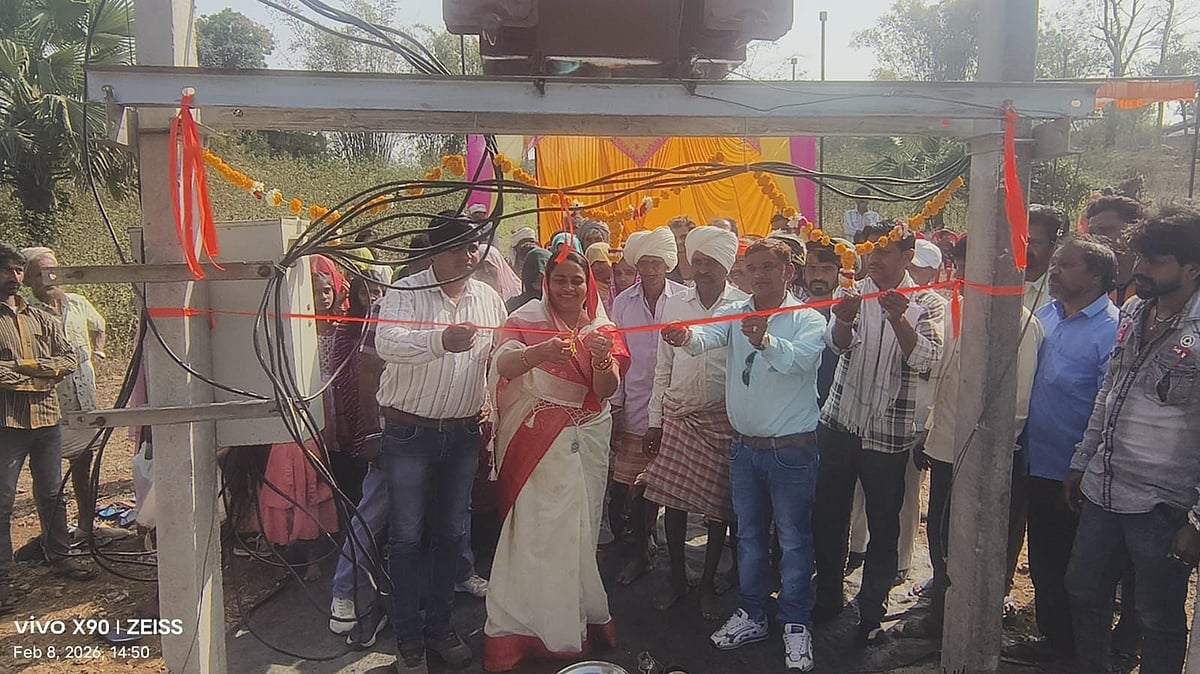 MP News: MLA Inaugurates Four Electricity Distribution Points In Aalirajpur