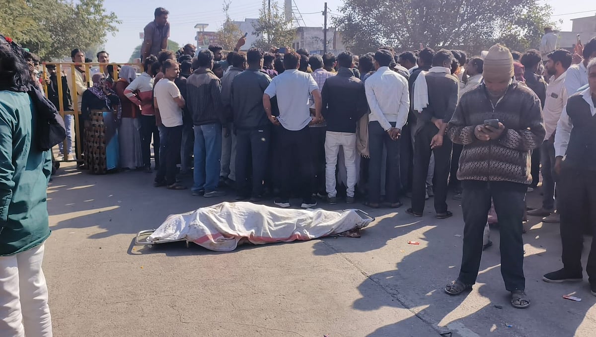 MP News: Family Blocks Road After Teenage Girl Ends Life In Neemuch