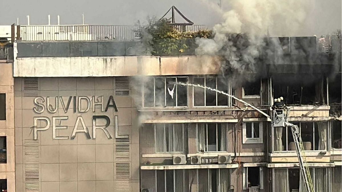 Mumbai: Level-1 Fire Breaks Out in Vile Parle Residential Tower, No Injuries Reported So Far