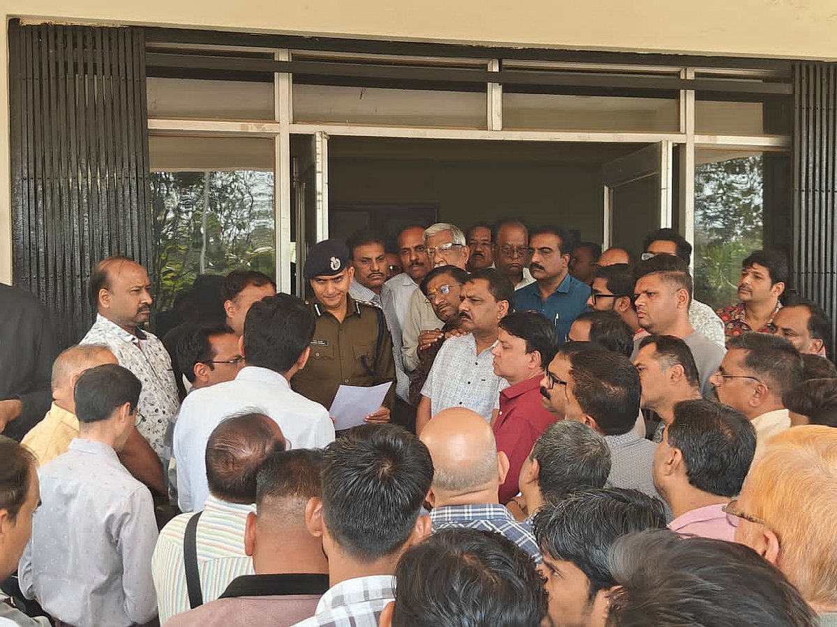 MP News: Sarafa Traders In Dhar Demand Thorough Probe After Member’s Suicide