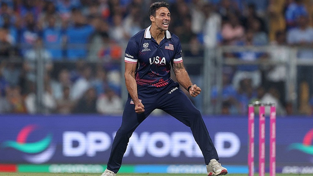 USA Pacer Shadley van Schalkwyk Picks Identical 4/25 Vs India & Pakistan To Become Leading...