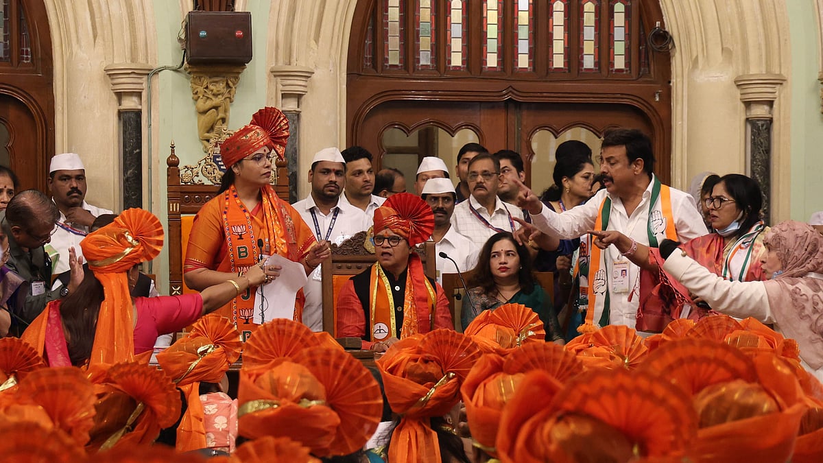 Mumbai Mayor Elected Amid Chants Of 'Jai Shree Ram' & 'Modi, Modi' Vs 'Thackeray Thackeray' 