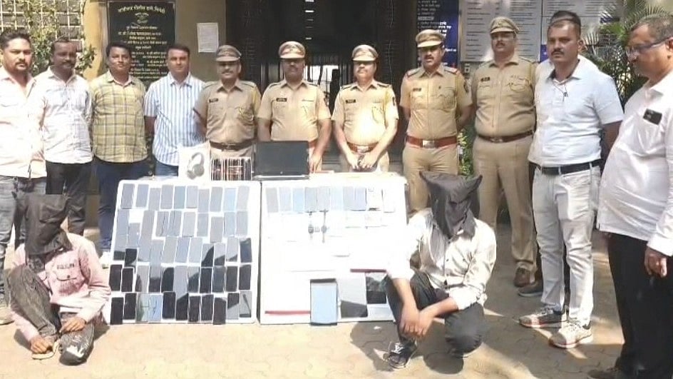 Burglary At Kalyan Naka Mobile Store Cracked: Two Arrested, 108 Phones Worth ₹23.45 Lakh Recovered