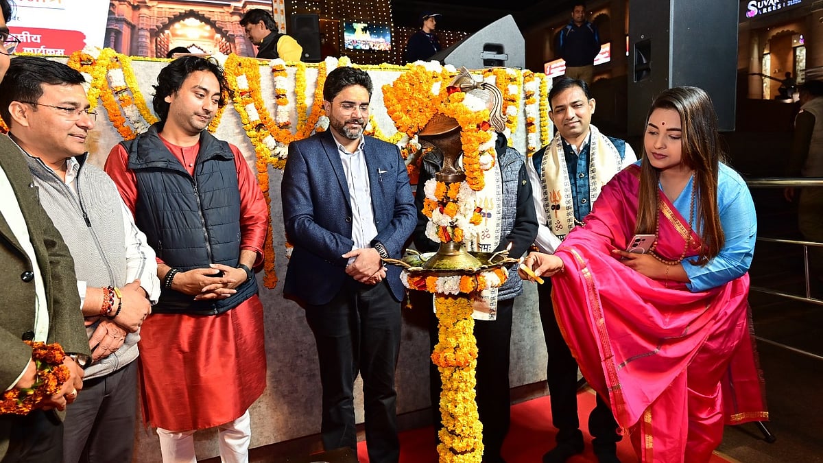 ​Divine Union Of Kashi And Mumbai: Shree Siddhivinayak Temple Trust Offers Sacred ‘Upahar’ To Lord Vishweshwar On Mahashivratri 