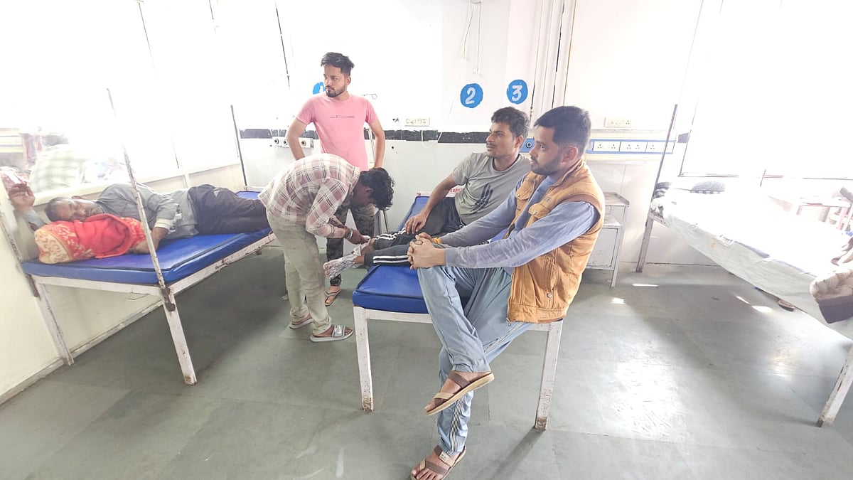 MP News: Dhaba Cook Sustains Critical Burns After Gas Leak Sparks Fire While Refilling Cylinder In Chhatarpur-- VIDEO