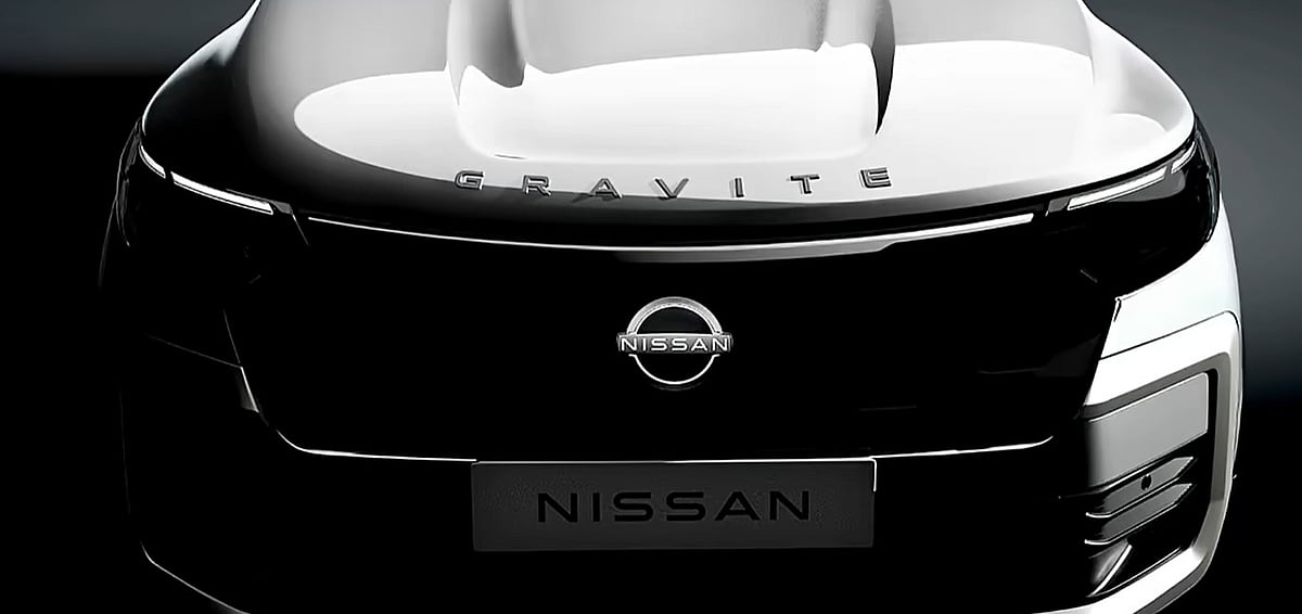 Nissan Gravite Pearl White