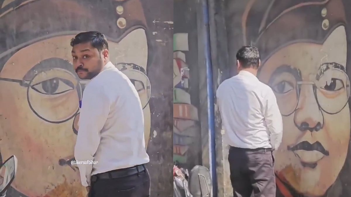 'Jute Se Maaro Isko': Man Caught Urinating On Subhash Chandra Bose's Painting On Roadside; Video Sparks Outrage 