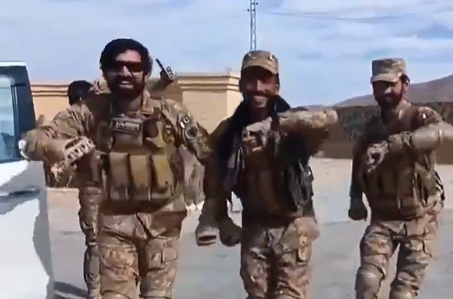 Watch: Pakistani Soldiers Seen Dancing To Dhurandhar's 'FA9LA’ In Viral Video 
