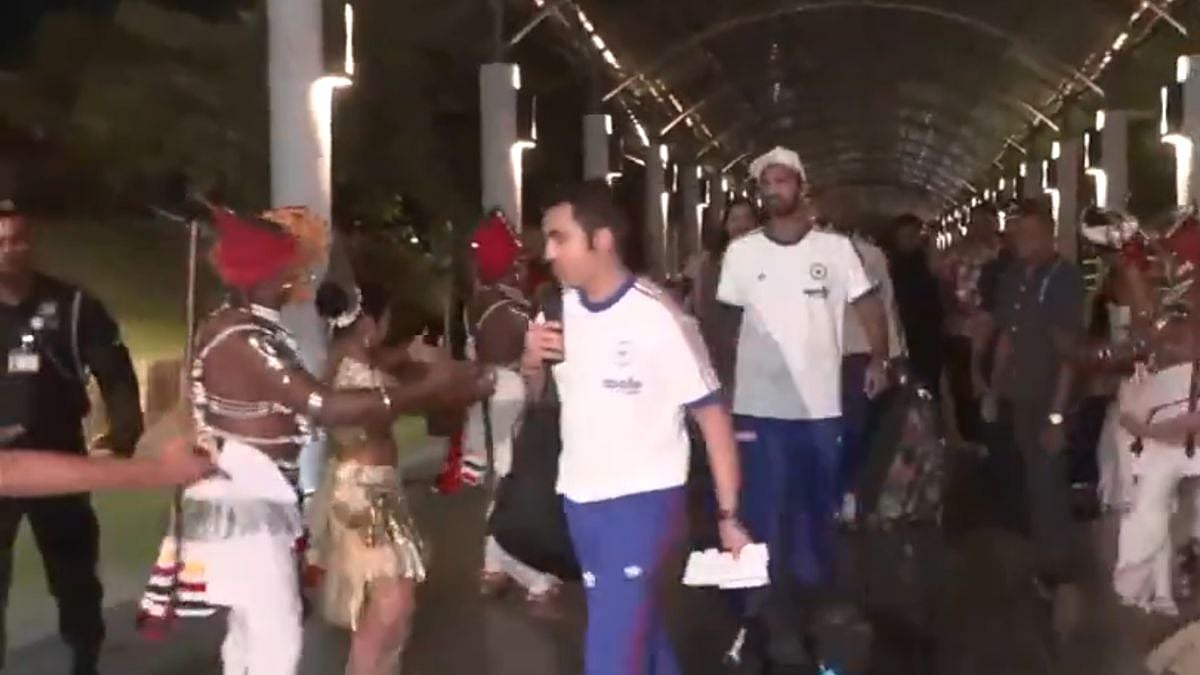 IND Vs PAK T20 WC26: Team India Receives Blockbuster Welcome With Traditional Sri Lankan Dance In Colombo | VIDEO 
