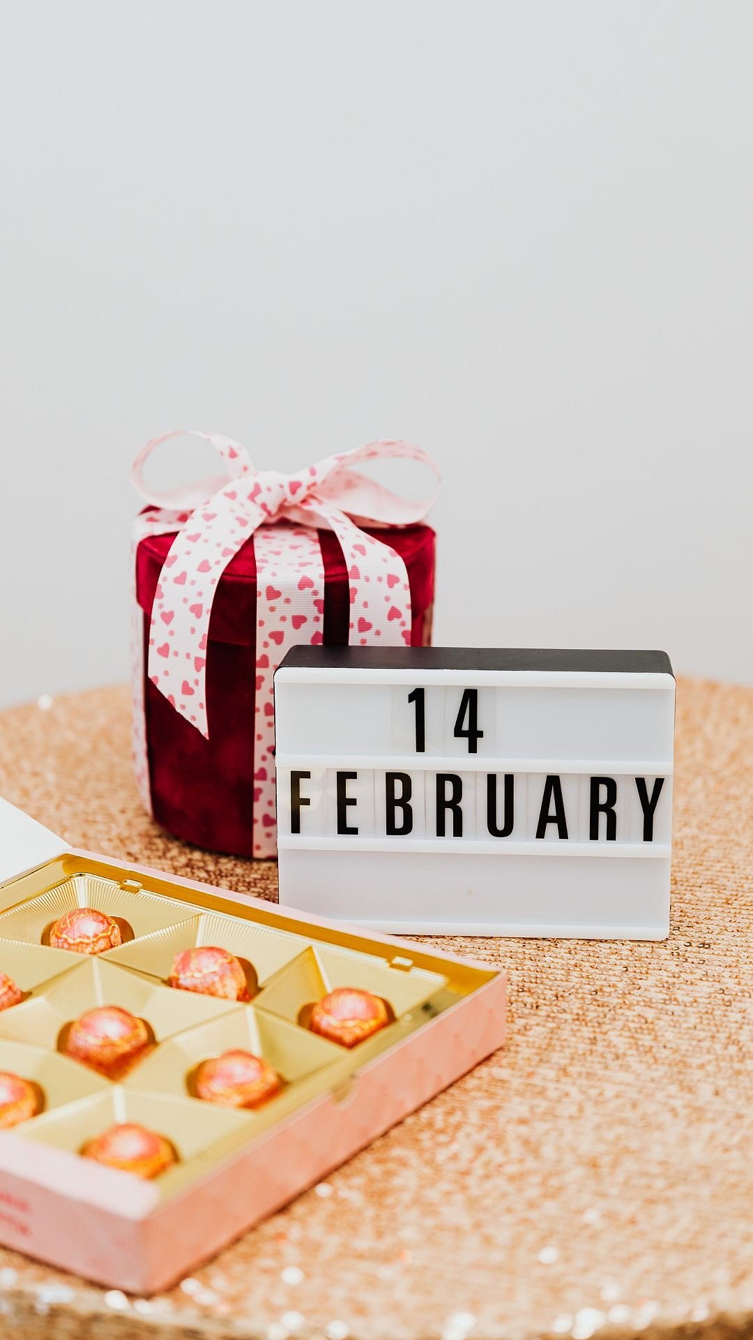 Valentine's Day 2026: 7 Last-Minute Thoughtful Gift Ideas That Your Partner Will Actually Love