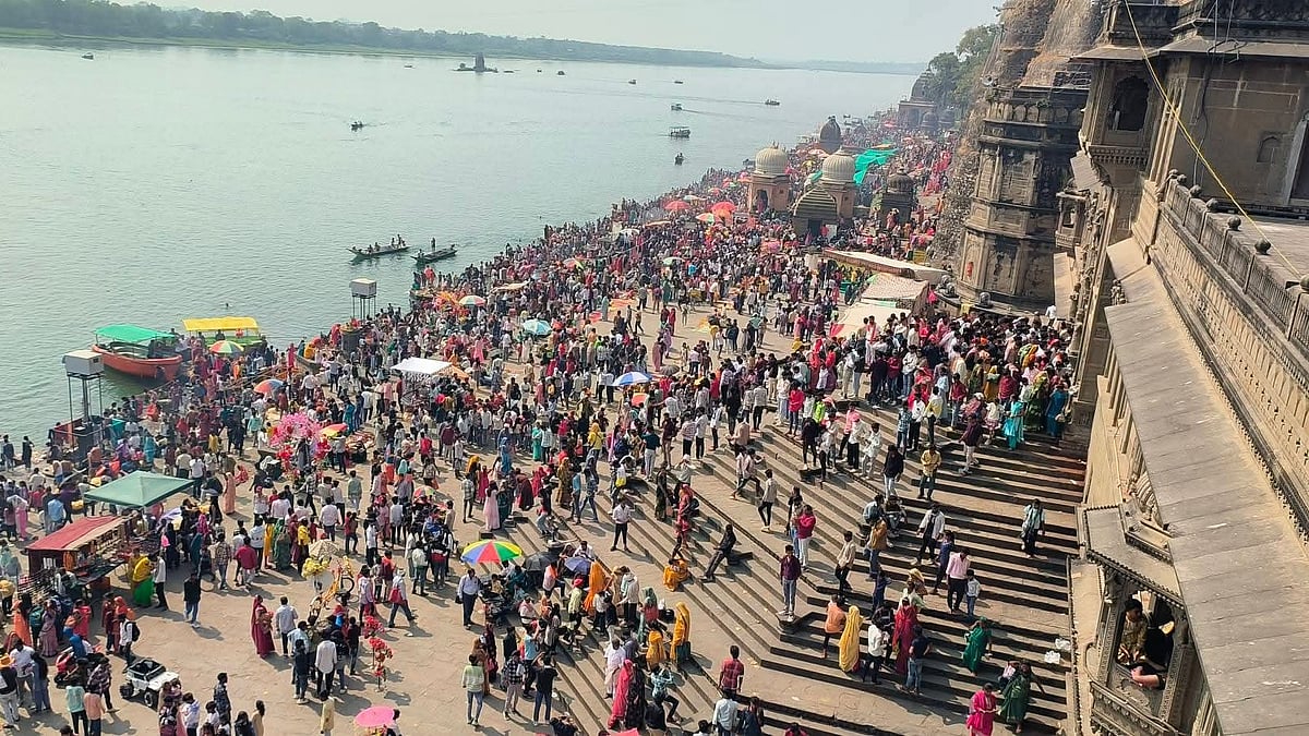 MP News: Thousands Celebrate Mahashivratri With Sacred Bath