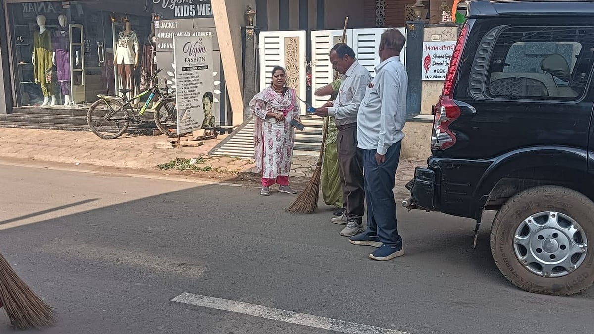 MP News: Sanitation Supervisors Lose A Day’s Salary Over Laxity In Neemuch