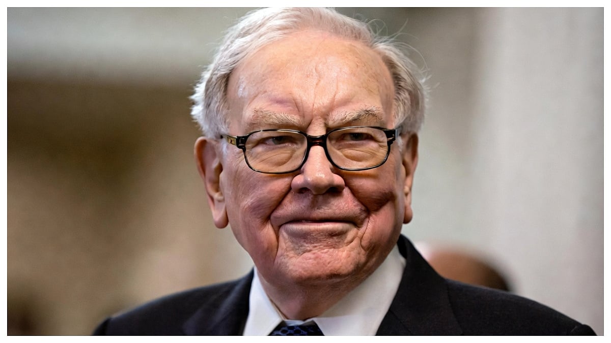 Warren Buffett Cuts Amazon Stake Sharply, Boosts Investment In New York Times In Major Portfolio Shift 