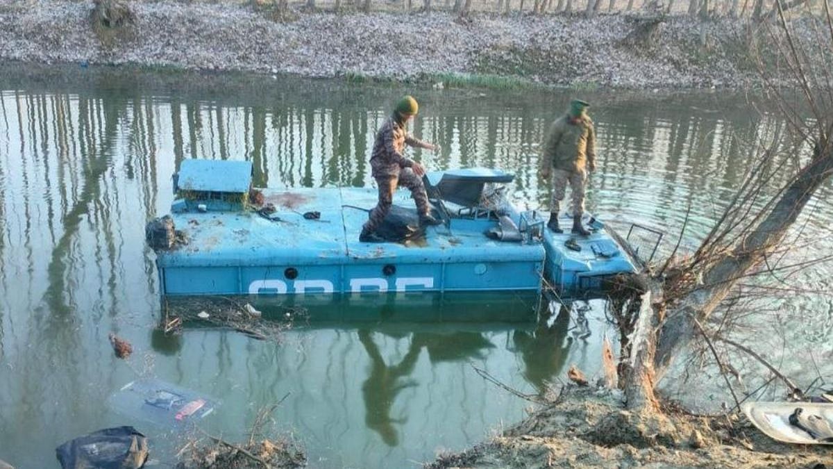 J&K: 7 CRPF Personnel Injured As Vehicle Falls Into River Near Srinagar 