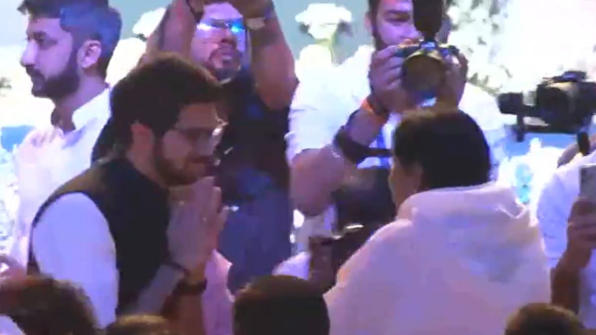 Shiv Sena UBT Leader Aaditya Thackeray Meets Dy CM Sunetra Pawar, Pays Tribute To Late Ajit Pawar - VIDEO 