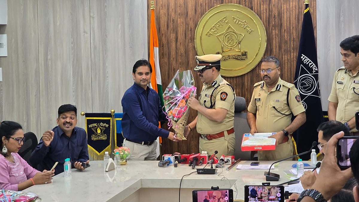 Pune Police Felicitates Top PTP App Contributors For Reporting Traffic Violations - PHOTOS