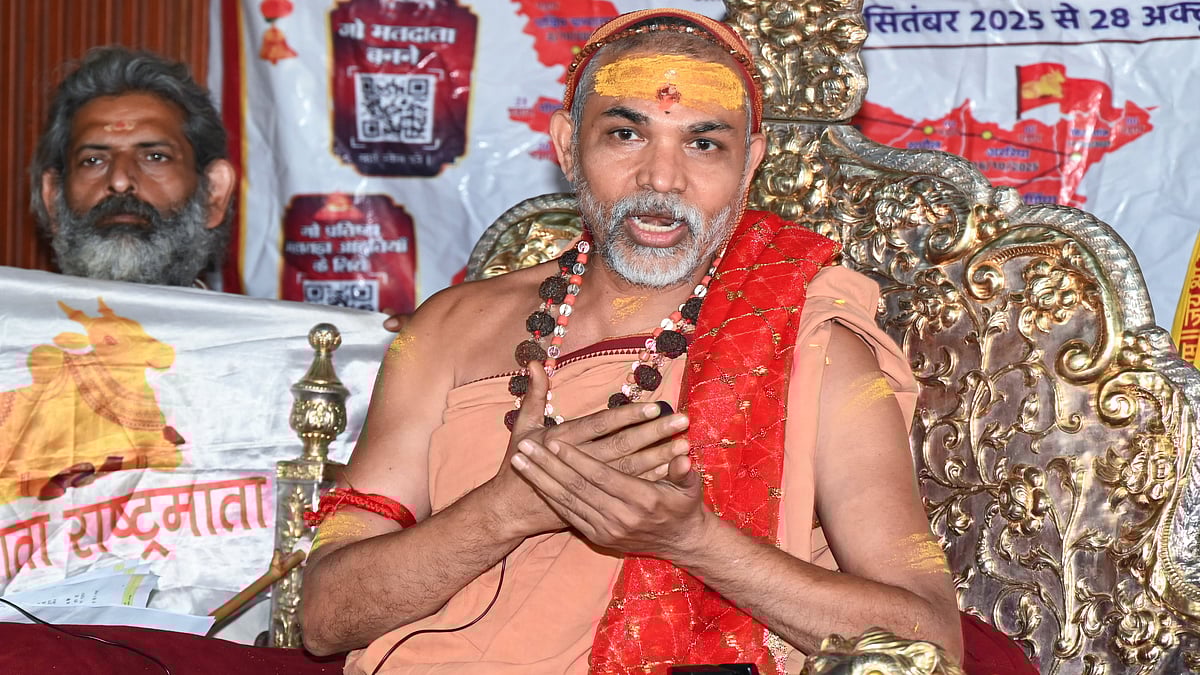 Jyotish Peeth Shankaracharya Swami Avimukteshwaranand Denies Charges, Demands Non-BJP State Police Inquiry 