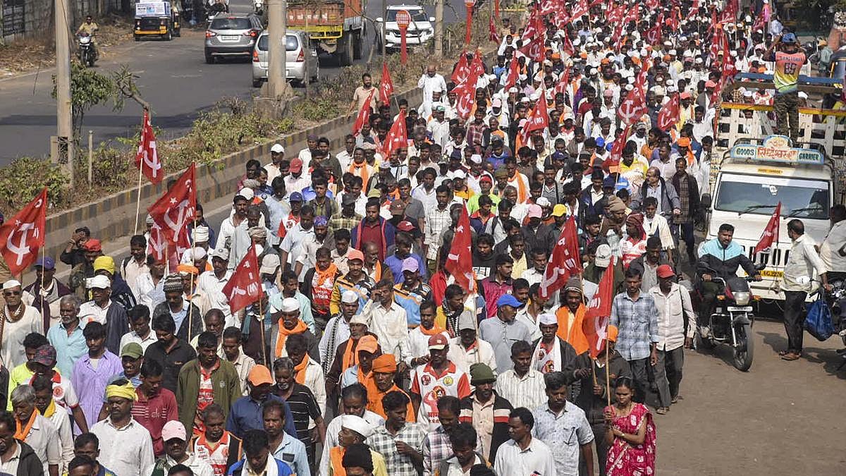 Nashik: Farmers Launch 3-Day Sangharsh Yatra Against Mahindra’s ₹10,000 Crore From Adwan-Pardevi