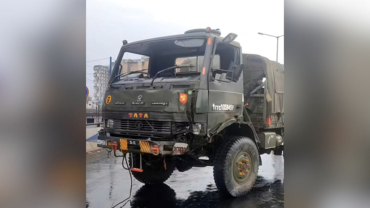 West Bengal: 2 Jawans Injured As Indian Army Truck Overturns On Kolkata's Rain-Soaked Maa Flyover 