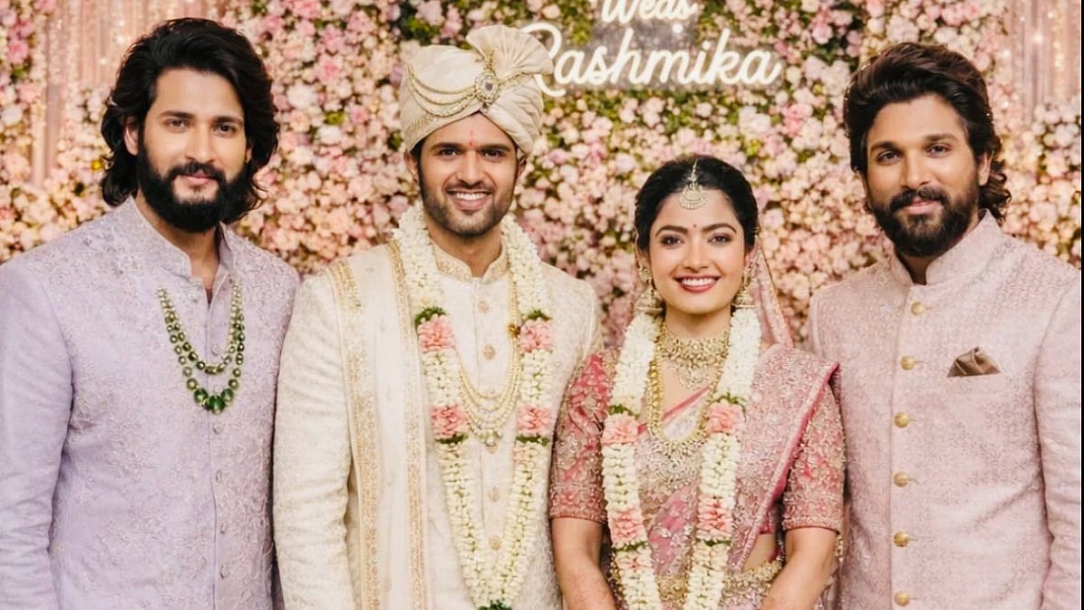 Rashmika Mandanna-Vijay Deverakonda Wedding: First Picture Of Bride & Groom Posing With Mahesh Babu & Allu Arjun Leaked? Here's The Truth 