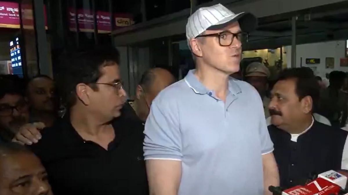 'Deserve To Wear Indian Colours': CM Omar Abdullah Reaches Hubballi As J&K Near Maiden Ranji Trophy Title | VIDEO 