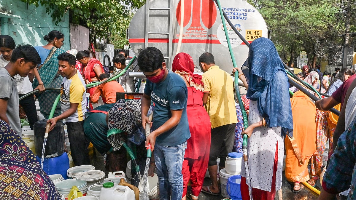 The residents of Ghodbunder Road are facing a deepening water crisis as the summer heat intensifies, forcing many to purchase water from private tankers at exorbitant rates. | Representative Image 