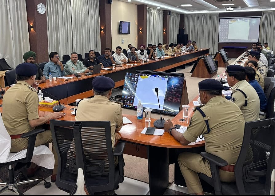 Indore Traffic News: Police Warn Bus Operators Against Blocking Roads; Direct Operators To Stop Buses Only At Designated Locations