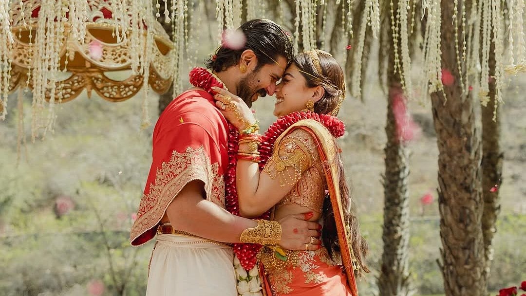 Rashmika Mandanna-Vijay Deverakonda Celebrate Their Wedding With Annadanam Feast At 16 Temples In India: Check Full List Inside 