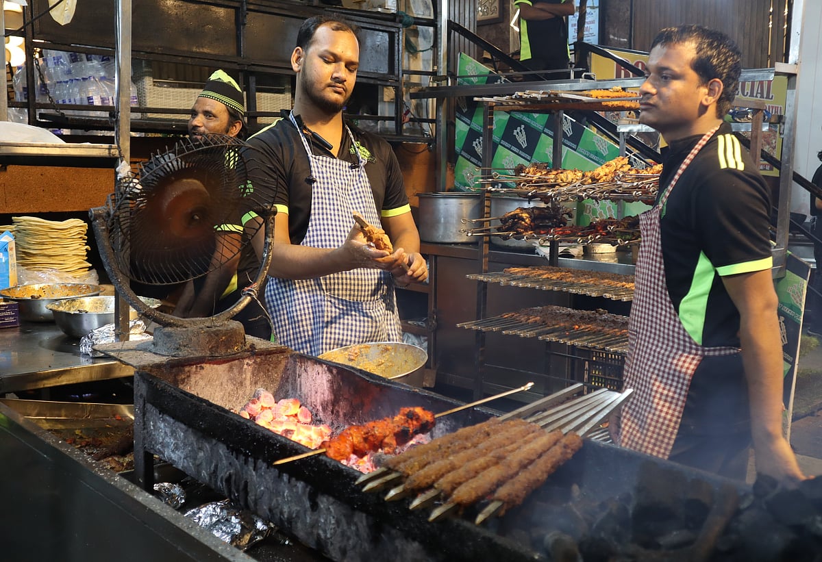 Areas like Kausar Baug and Camp become very lively in the evenings