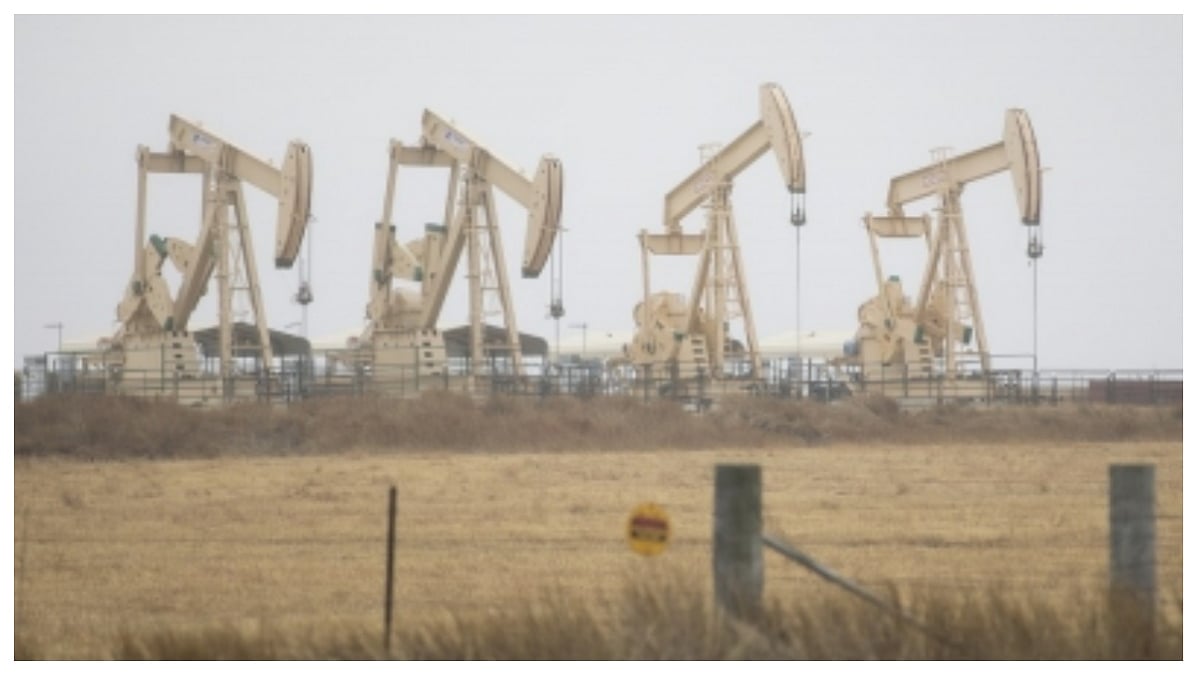 Crude Oil Gains 1%, Holds Near $79 After 10% Surge Amid Iran Conflict & Hormuz Supply Fears 