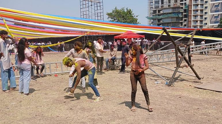 Pune VIDEO: 15–16 Injured After Lighting Girder Collapses At Holi Event In Koregaon Park