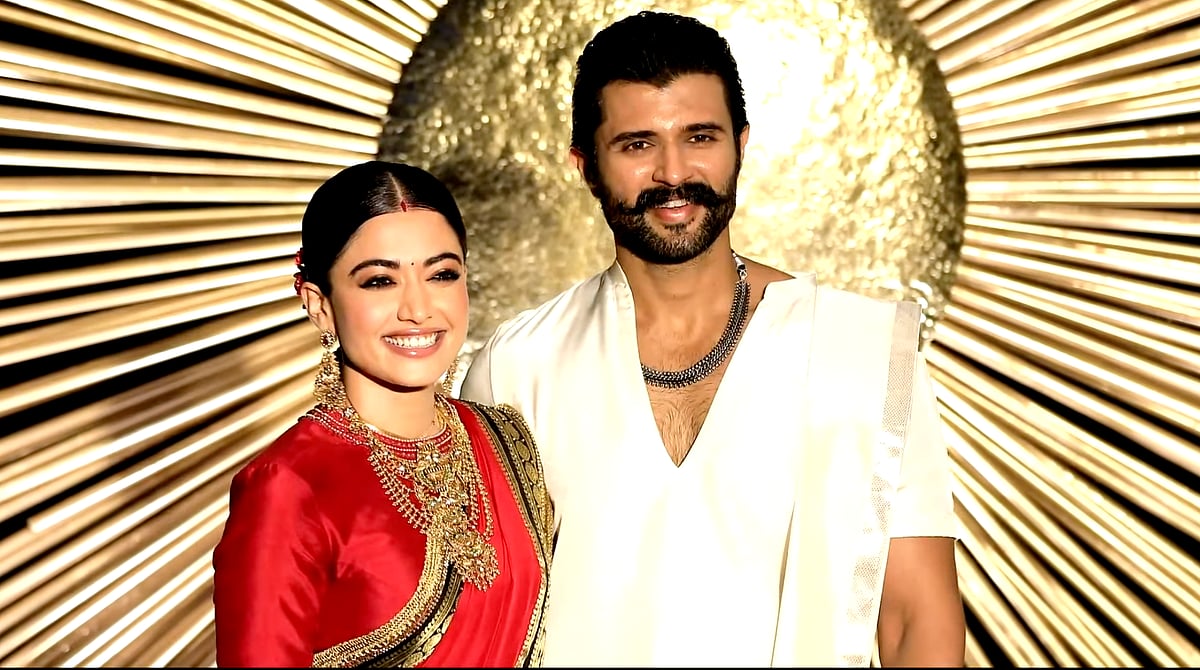 Rashmika Mandanna-Vijay Deverakonda Wedding Reception: Bride Wows In Red Mysore Silk Saree, Gold Peacock Neckpiece