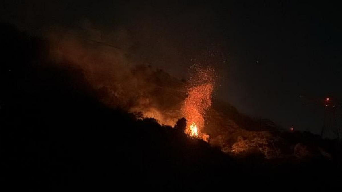 Navi Mumbai News: Massive Fire Erupts On Belapur Hills, Sparks Environmental Concerns And Probe Demand 