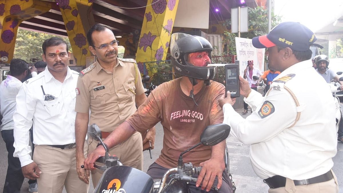 Thane Traffic Police Book 1,681 Violators During Holi Enforcement Drive Across City 