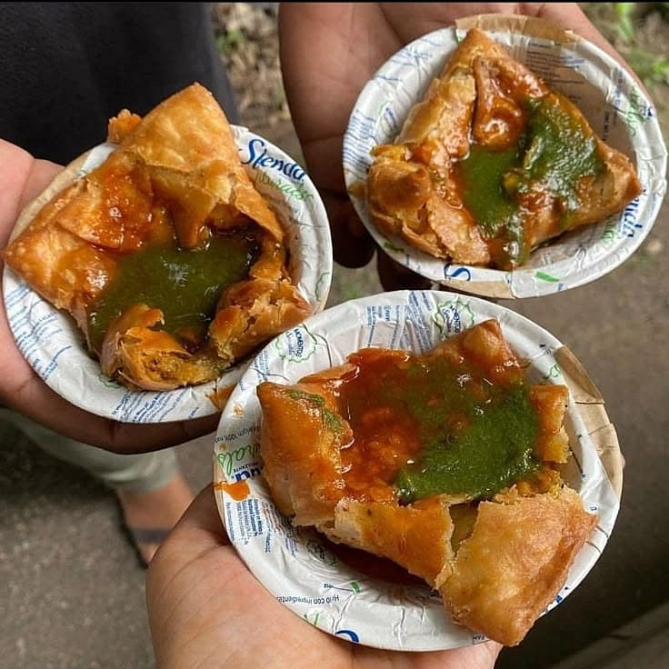 Samosawala (Geeta Bhavan)