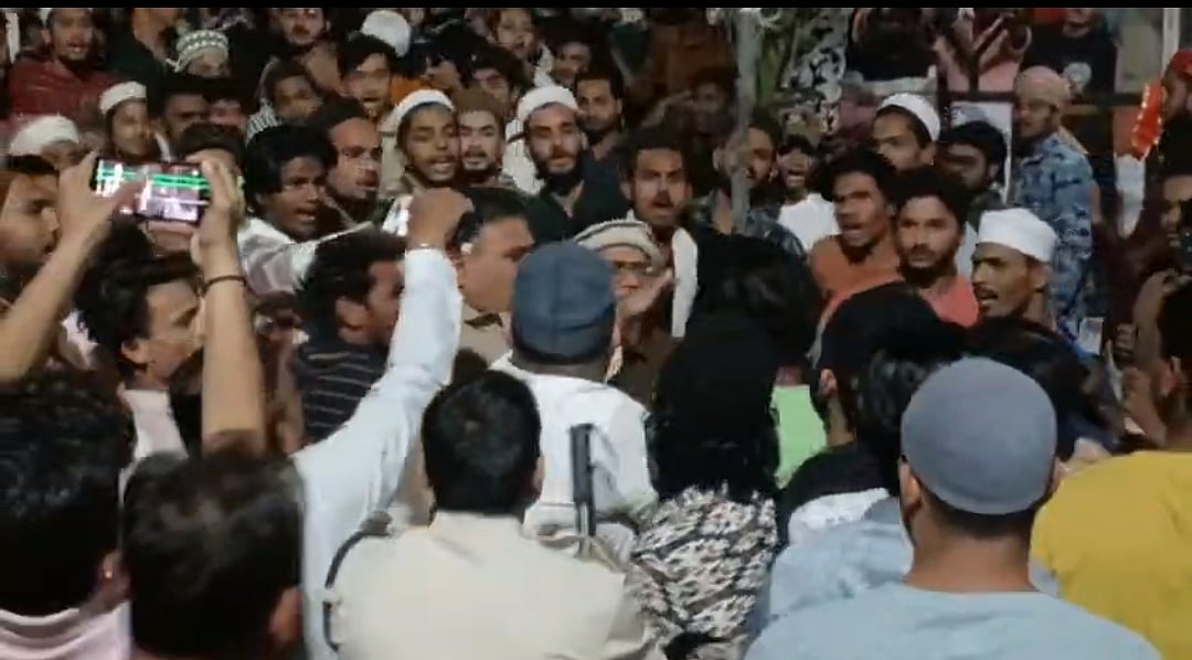 MP News: Social Media Post Triggers Clash At Police Station | FP Photo