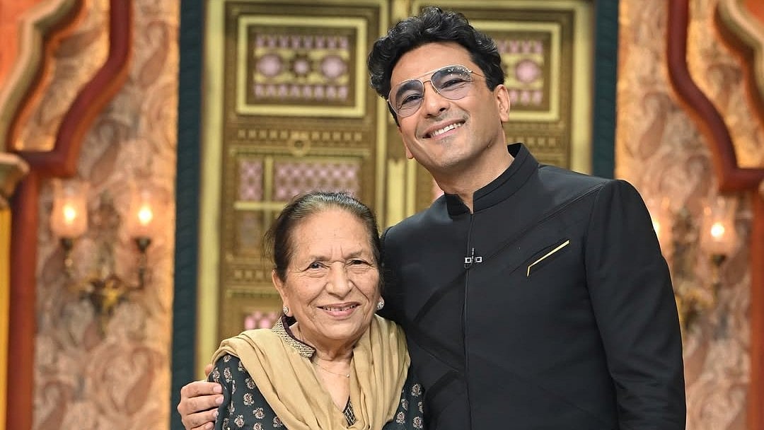Vikas Khanna with his mother