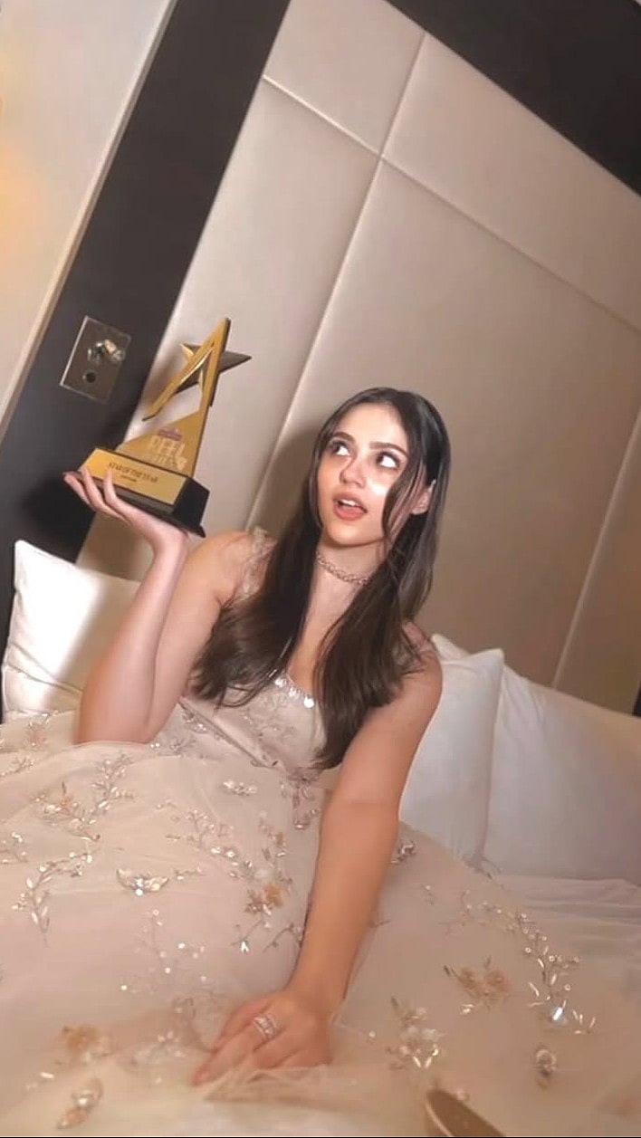 Aneet Padda Looks Straight Out Of A Fairytale In Dreamy ₹149,000 Dress At Mumbai Awards