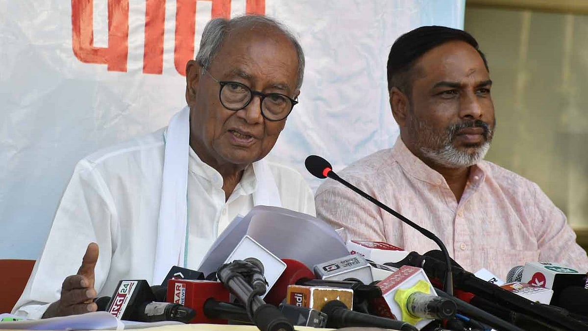 Bhopal News: Digvijaya Clarifies Retirement Post, Says He Is Not Quitting Politics