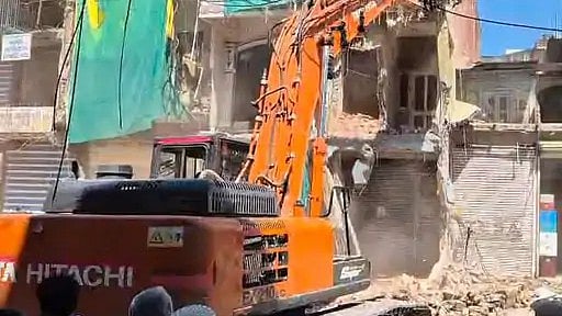 MP News: Bulldozer Action Clears Encroachments For Four-Lane In Ratlam | 