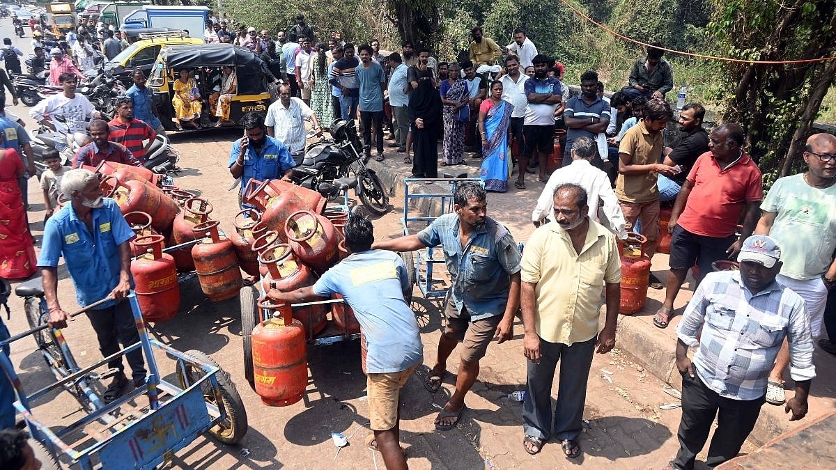 Thane News: LPG Price Hike And Booking Glitches Push Households Toward Induction Cooktops