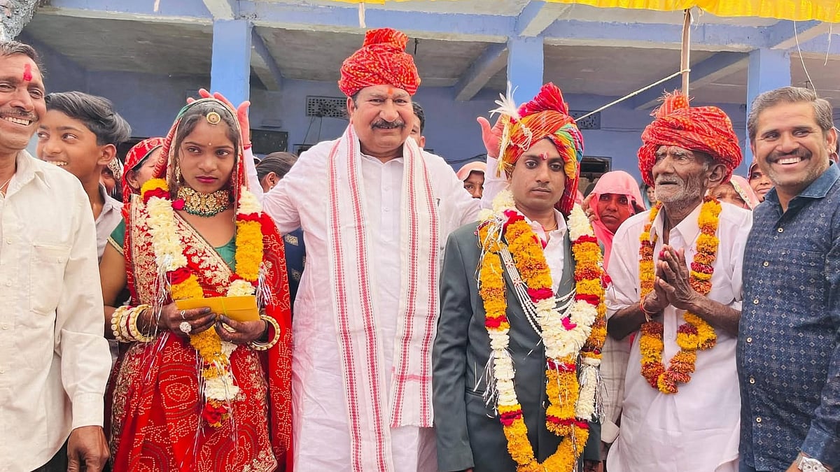 MP News: MLA Parihar Sponsors Wedding Of Poor Family