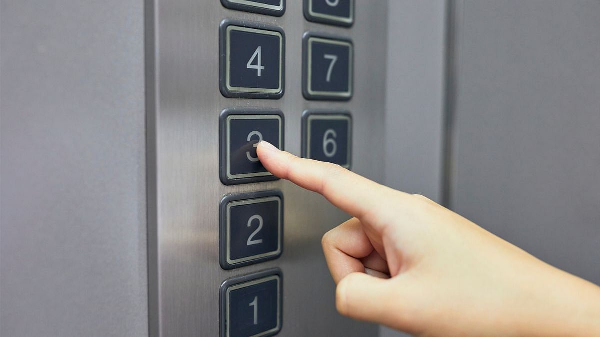 Married Mumbai Woman Mocked In Andheri Society Over 'Lift Kissing' CCTV Video, Files Police Complaint