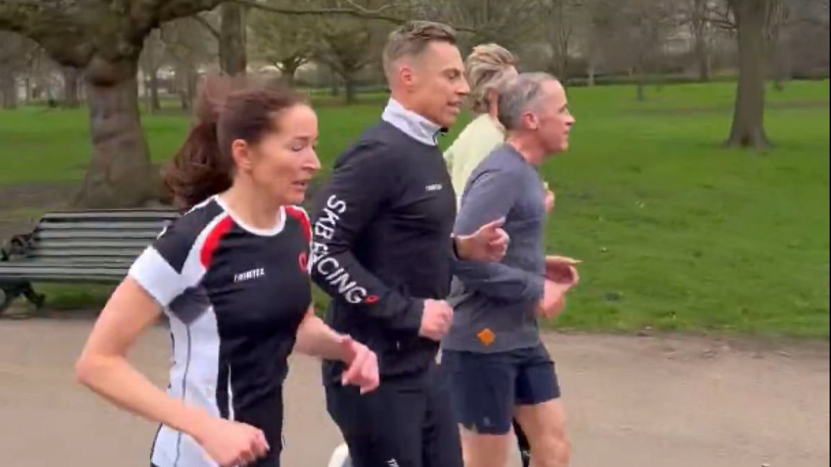 Bollywood Goes Global: Finnish President Alexander Stubb & Canadian PM Mark Carney Discuss 'Dhurandhar' During London Jog | Video
