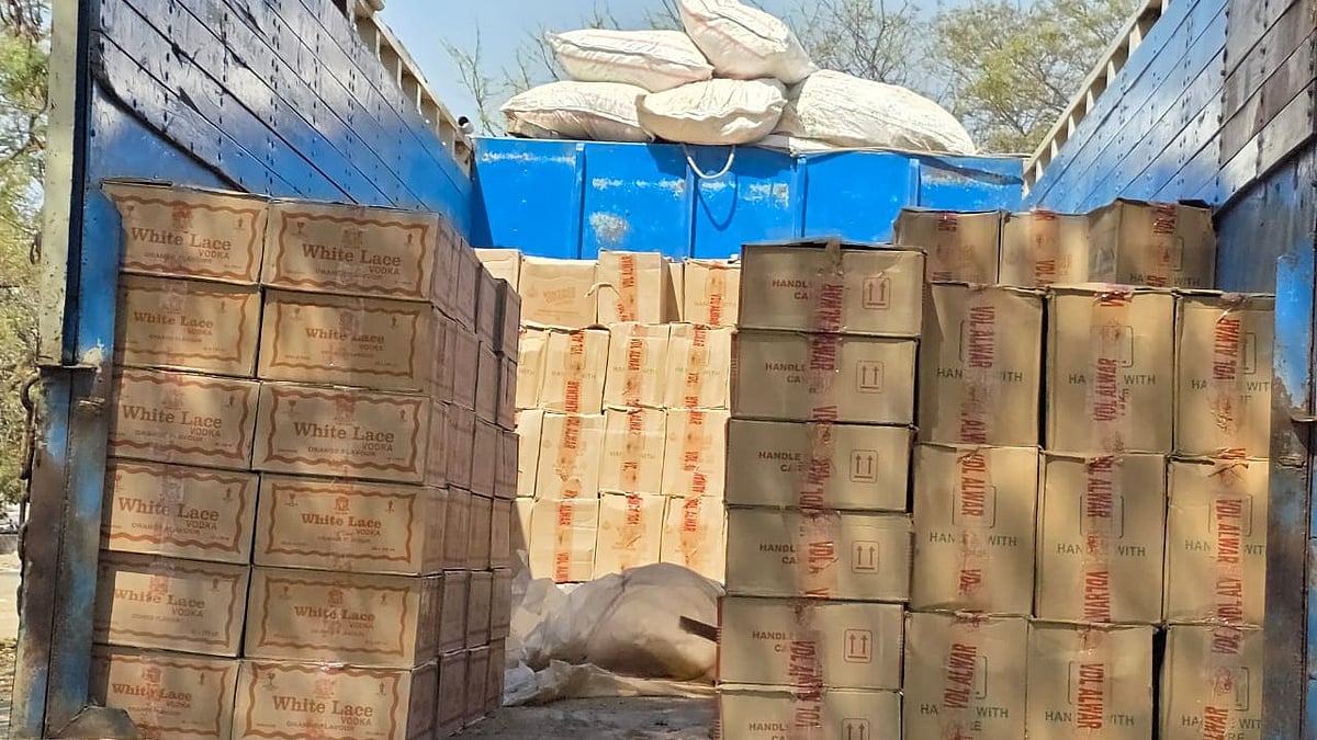 MP News: One Arrested, Illegal Liquor Worth Rs 70 Lakh Seized in Mandsaur | 