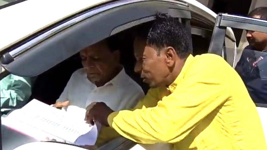 MP News: Ward 5 Residents Demand Civic Facilities In Piplia Mandi